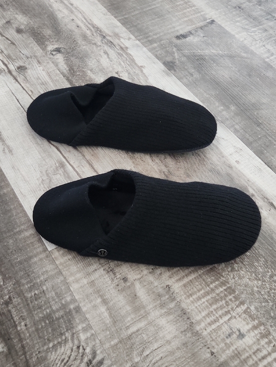lululemon athletica Shoes - Lululemon Cashmere and Wool Slippers